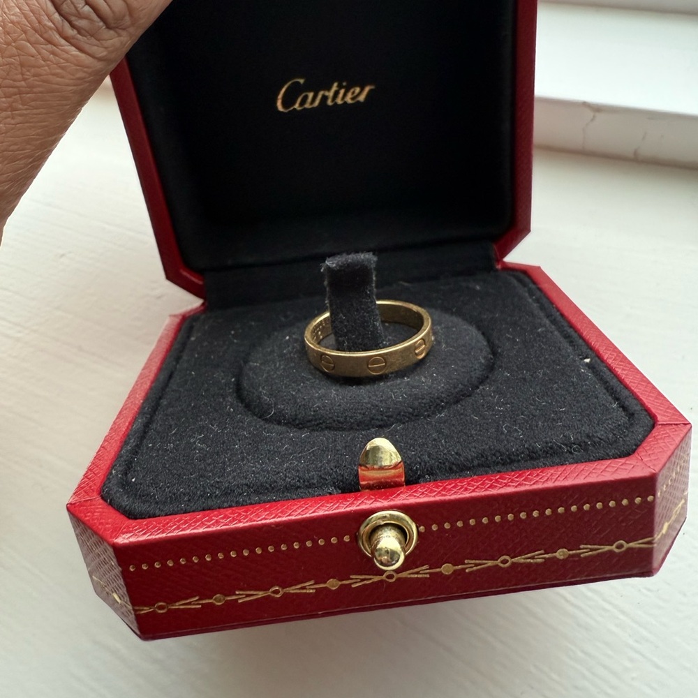 Cartier Gold Ring in Elegant Red Box